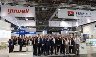 加速领跑 鱼跃集团荣获“中国经济十大领军企业”奖，引领工业互联网数据服务新篇章